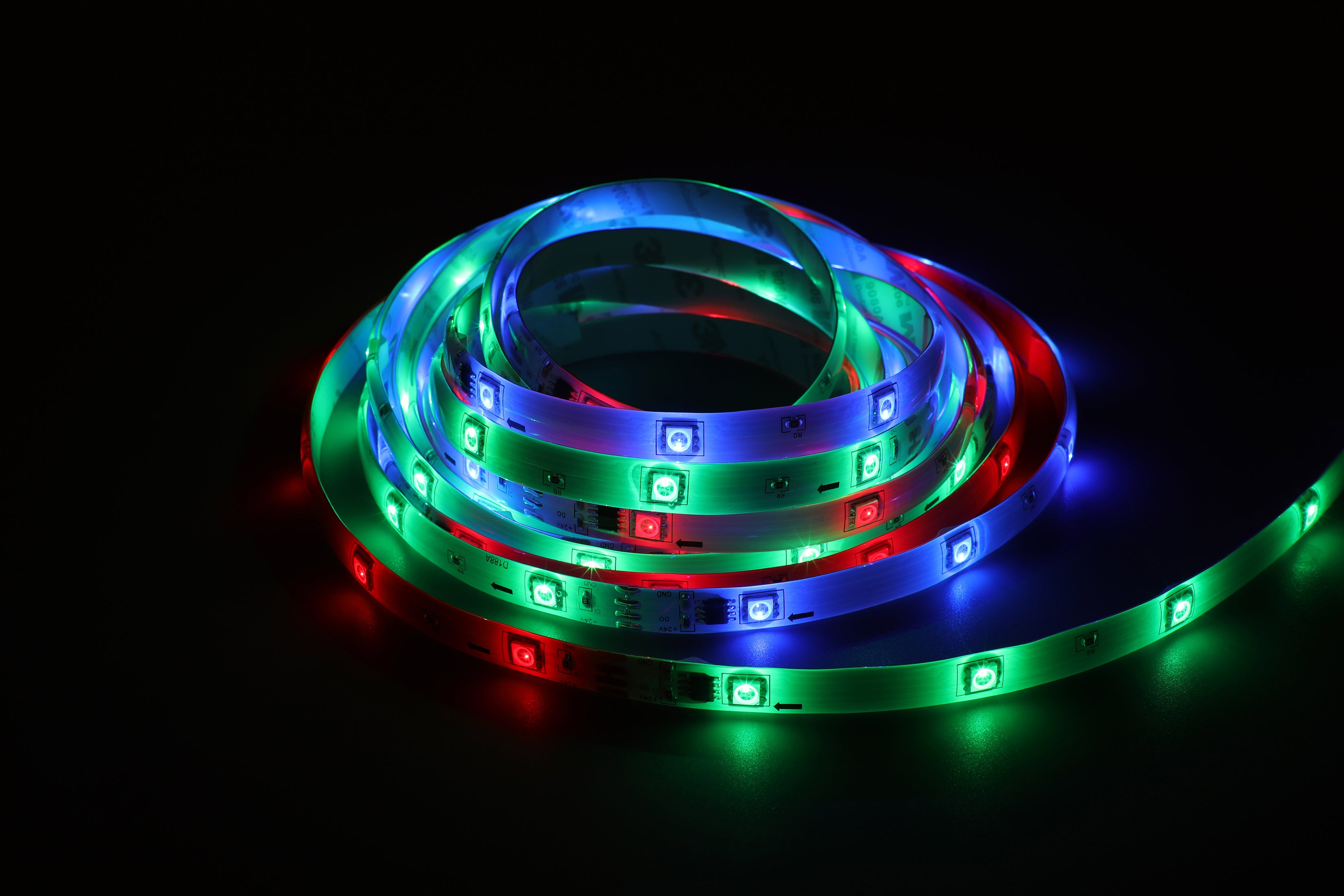 Pinegreen Lighting 16ft Remote Controlled RGB Linkable LED Tape Light